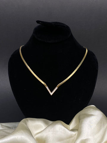 v Pendant